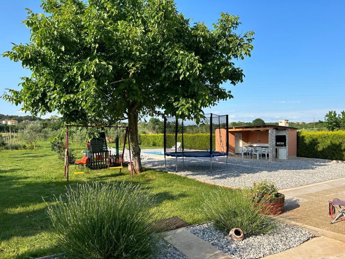 Dora House With Wifi And Outdoor Swimming Pool Βίλα Πούλα Εξωτερικό φωτογραφία