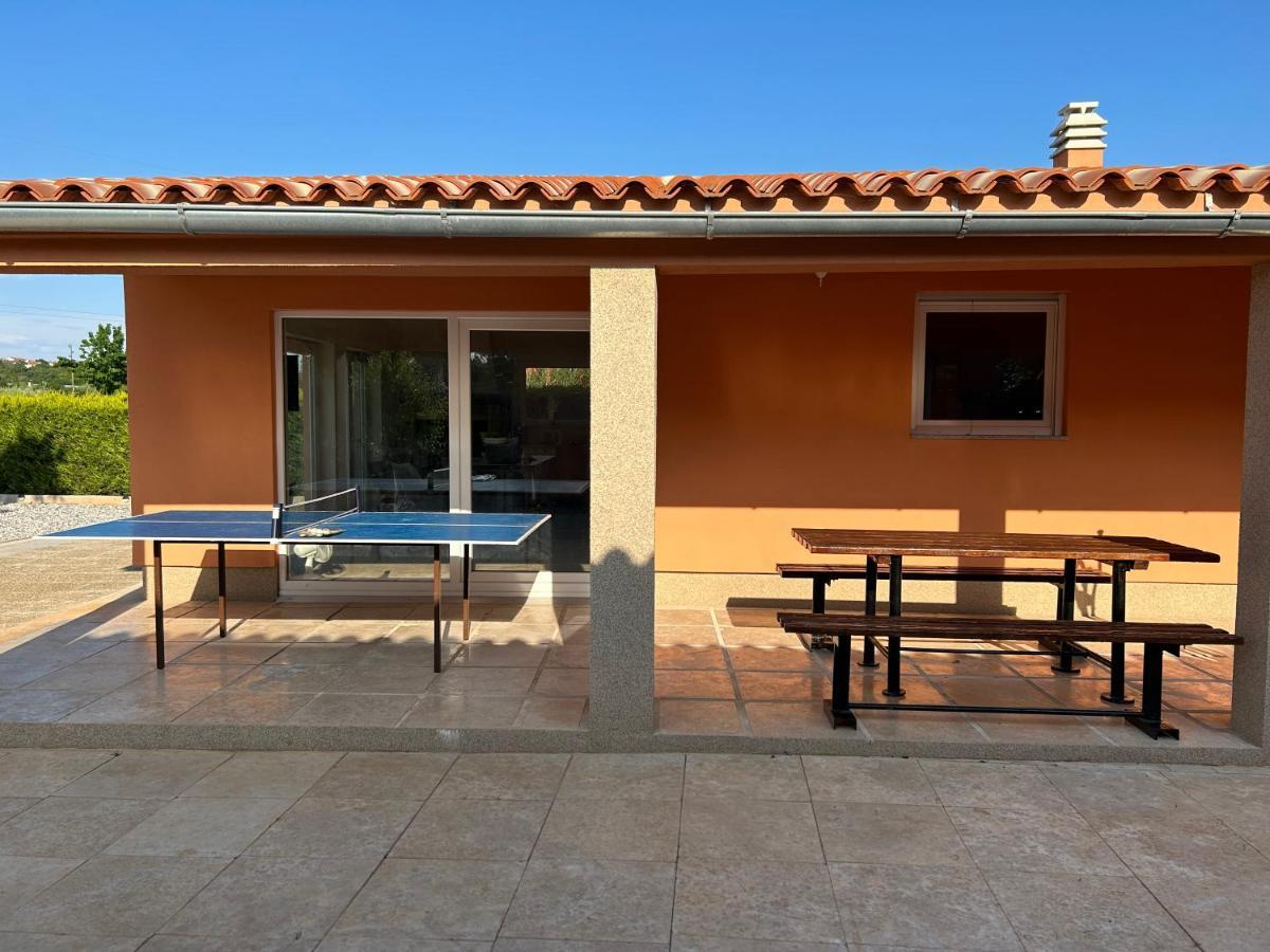 Dora House With Wifi And Outdoor Swimming Pool Βίλα Πούλα Εξωτερικό φωτογραφία