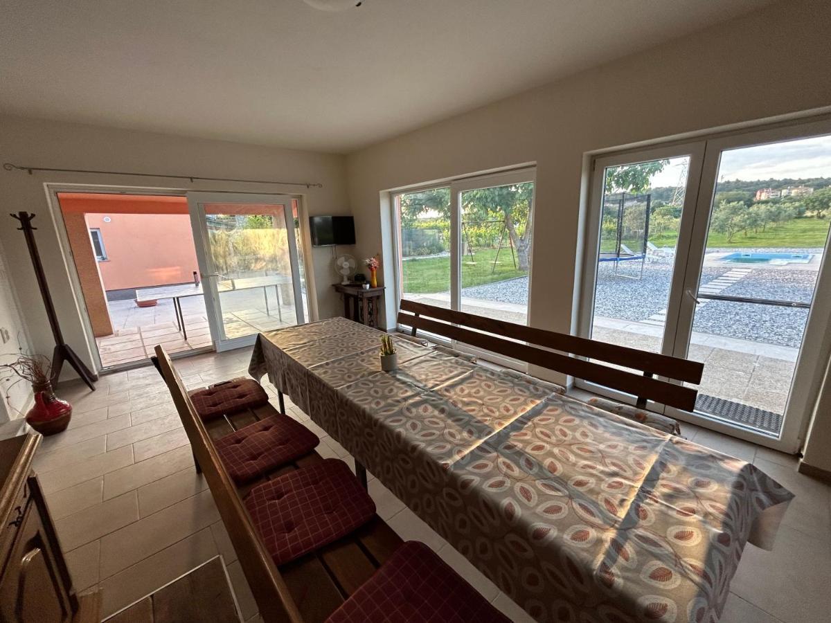 Dora House With Wifi And Outdoor Swimming Pool Βίλα Πούλα Εξωτερικό φωτογραφία
