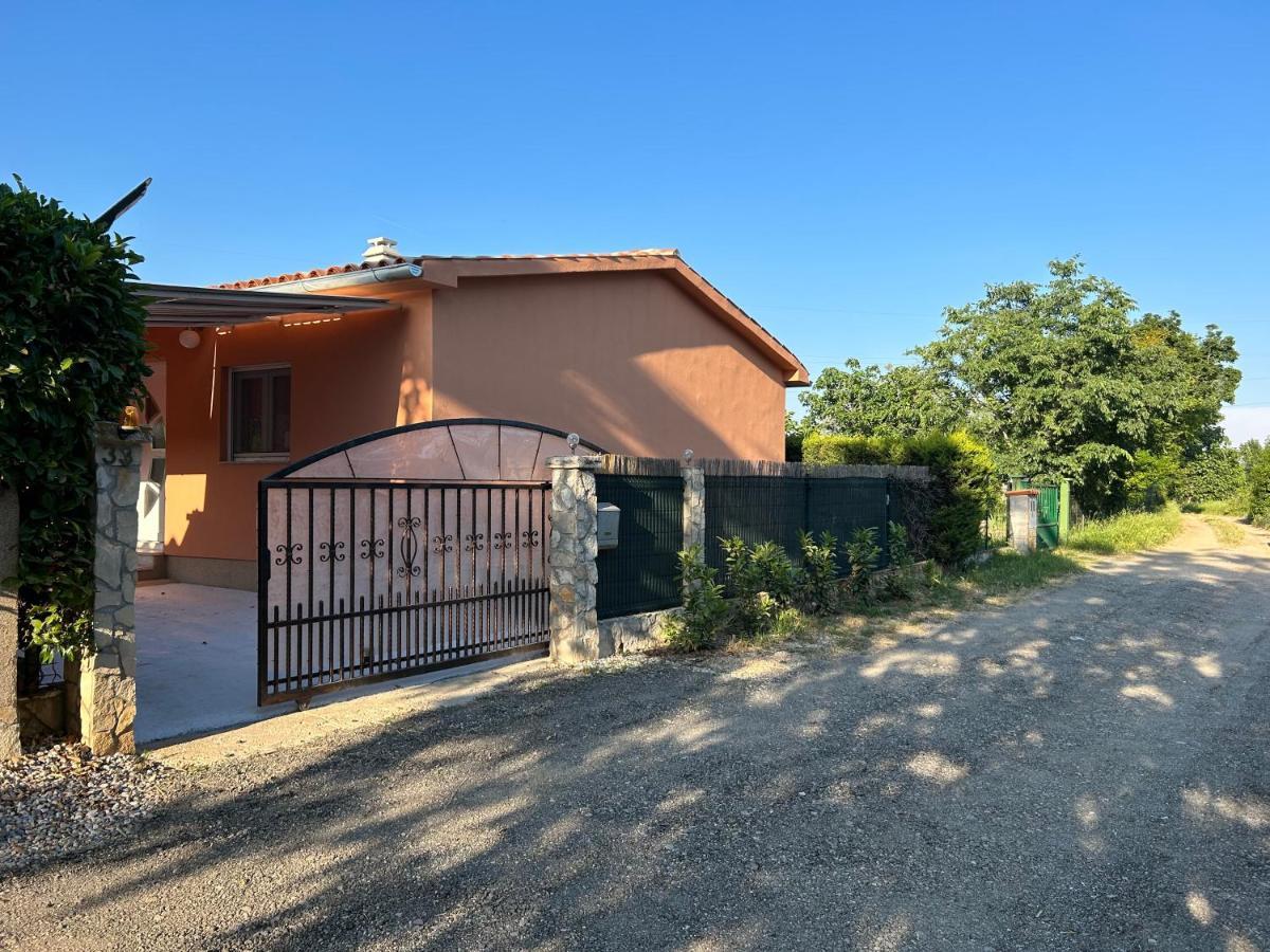 Dora House With Wifi And Outdoor Swimming Pool Βίλα Πούλα Εξωτερικό φωτογραφία